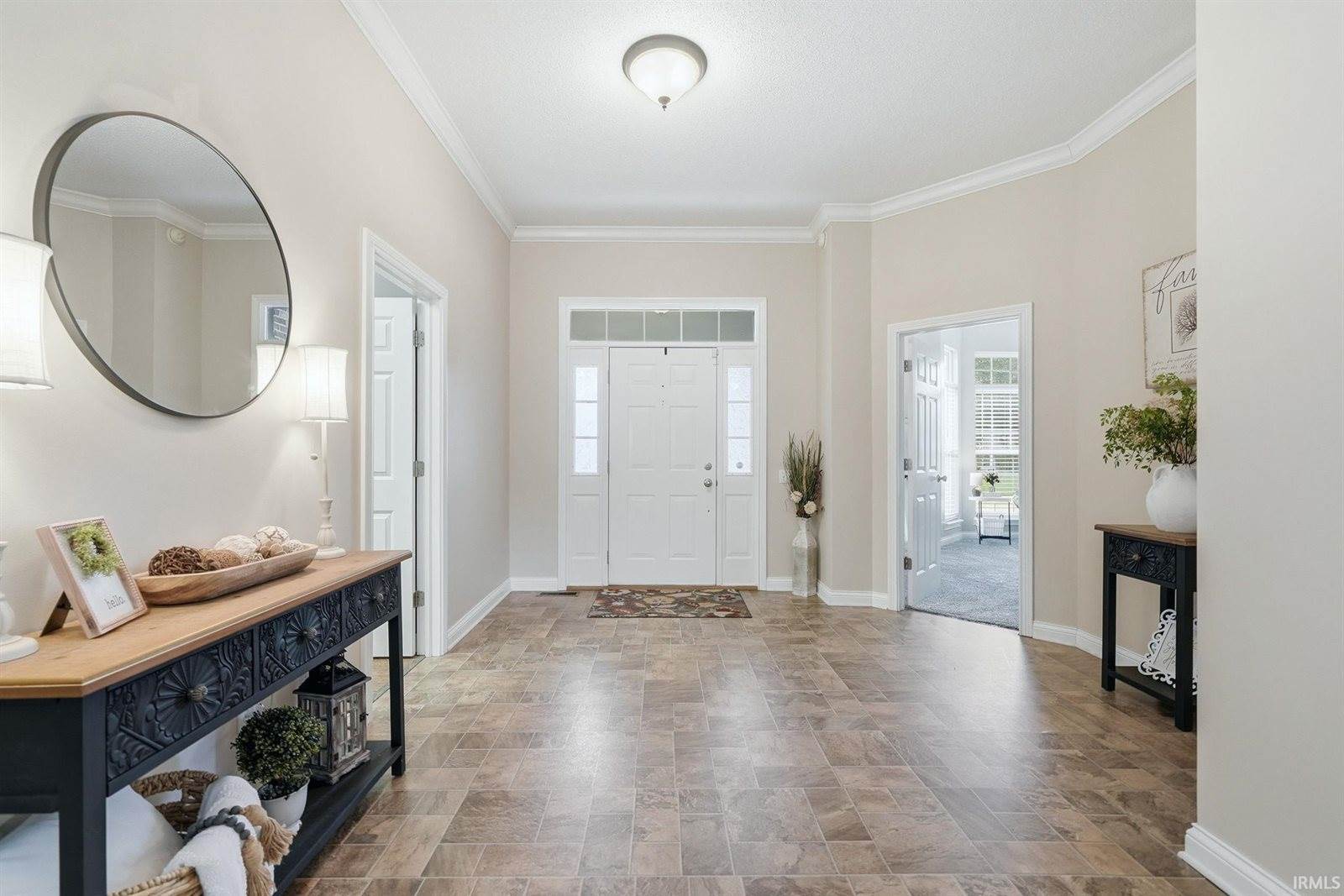 2608 W Brayston Way, Muncie, IN 47304