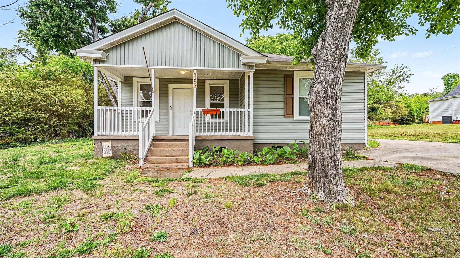 769 Circle Dr, Eden, NC 27288