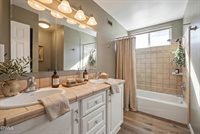 883 Moreno Drive, Ojai, CA 93023