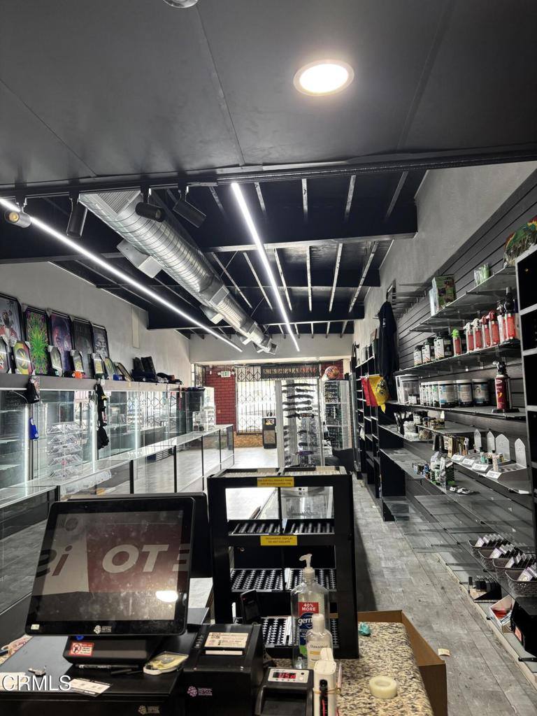 321 South C Street, Oxnard, CA 93030