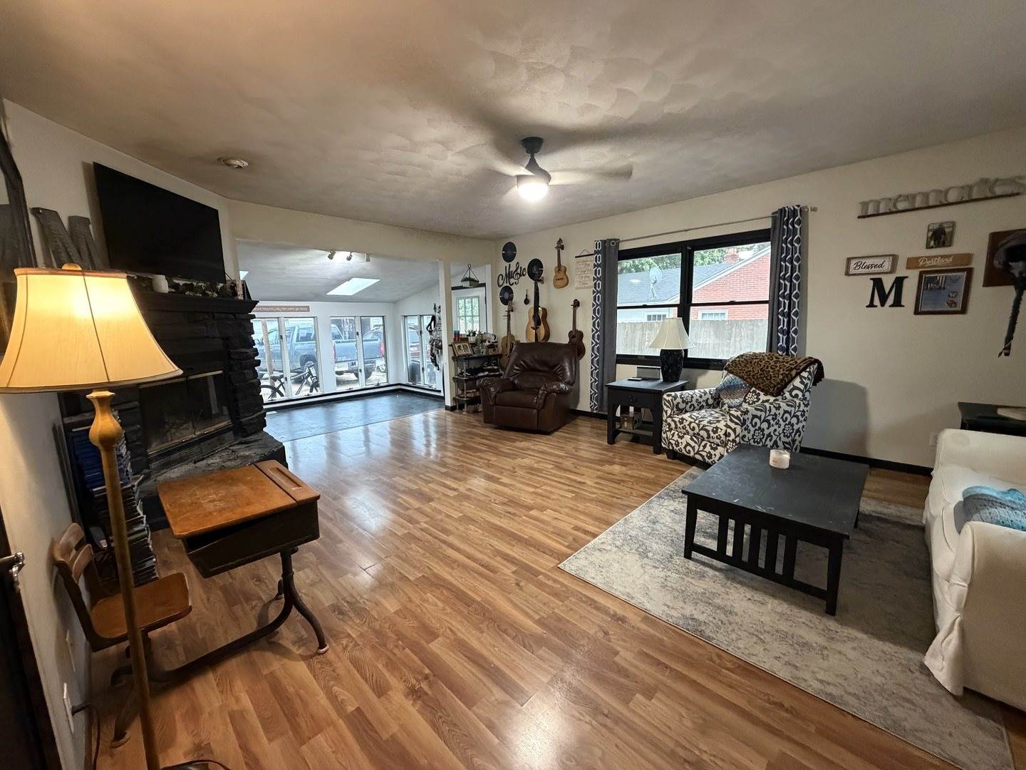 201 North Scandia Street, Alpha, IL 61413