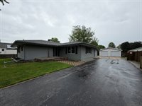 201 North Scandia Street, Alpha, IL 61413