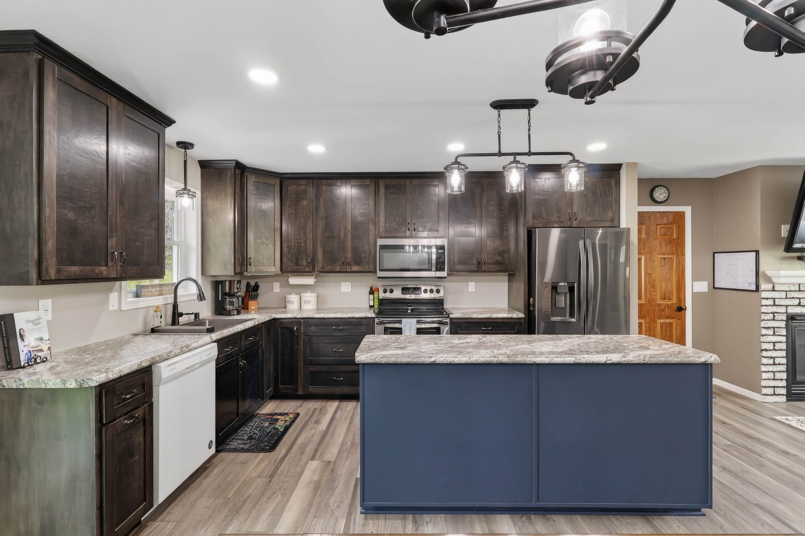 9321 Buena Vista Road, Wisconsin Rapids, WI 54494