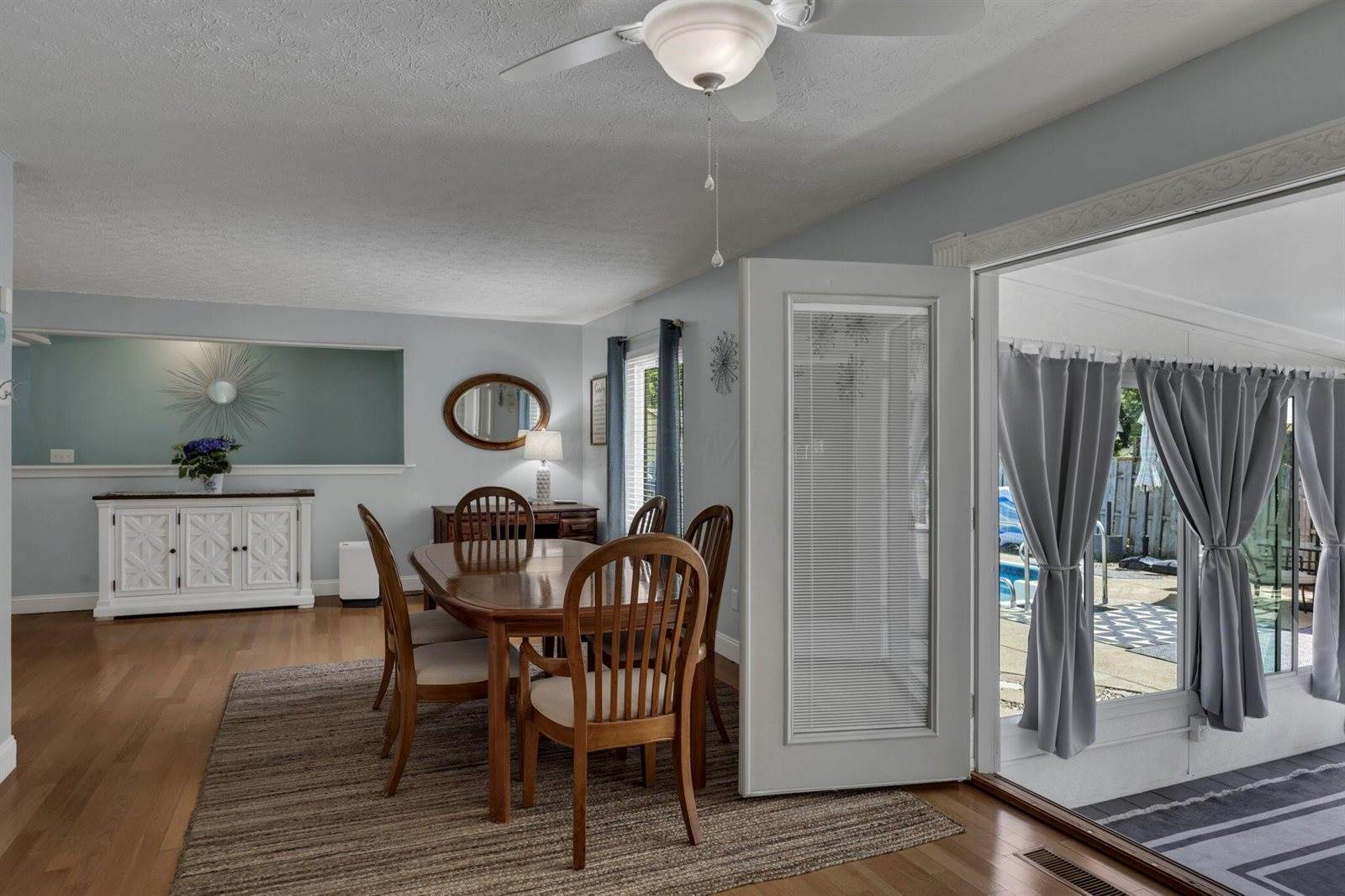 6651 Rugosa Avenue, Reynoldsburg, OH 43068