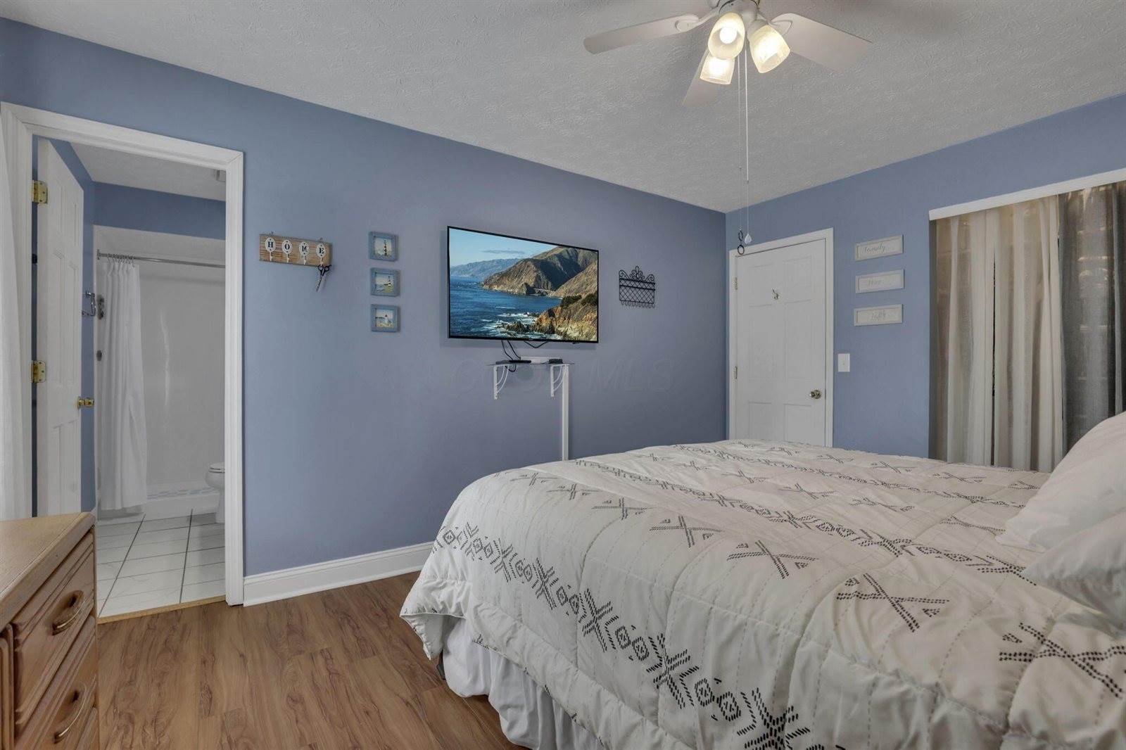 6651 Rugosa Avenue, Reynoldsburg, OH 43068