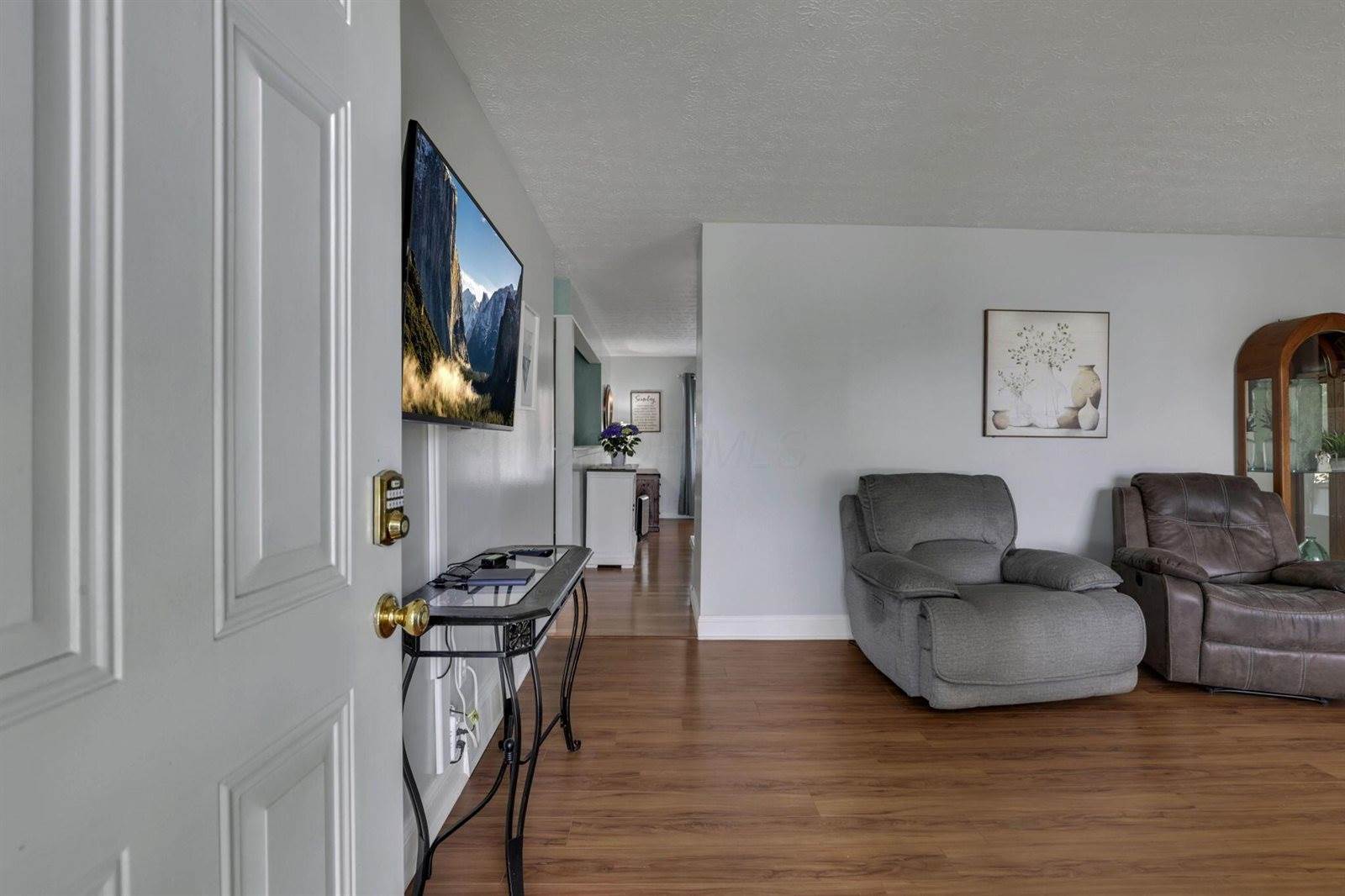6651 Rugosa Avenue, Reynoldsburg, OH 43068