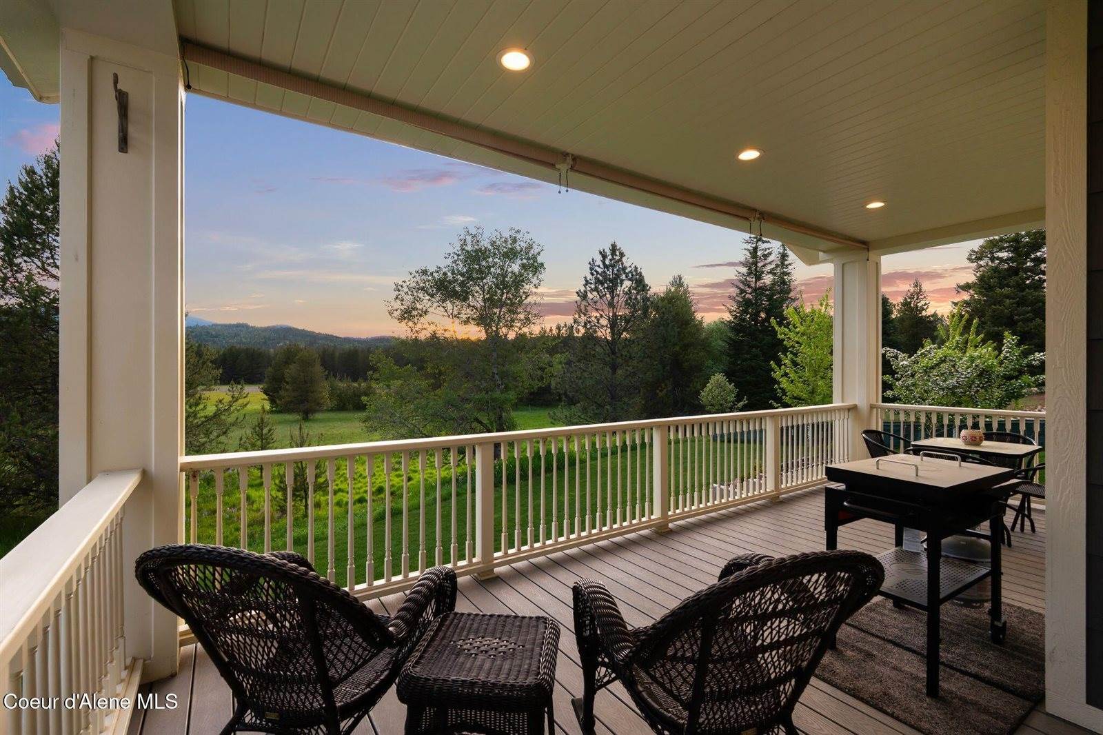 90 Bonnie Ln, Sagle, ID 83860