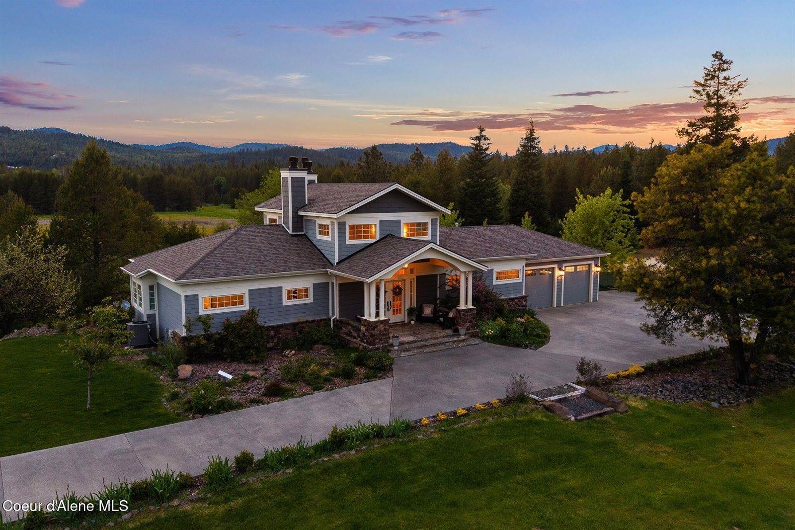 90 Bonnie Ln, Sagle, ID 83860