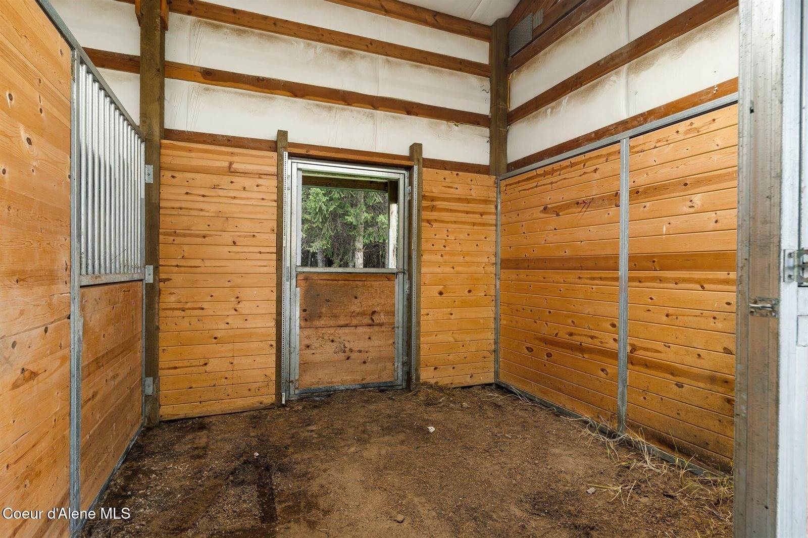 90 Bonnie Ln, Sagle, ID 83860