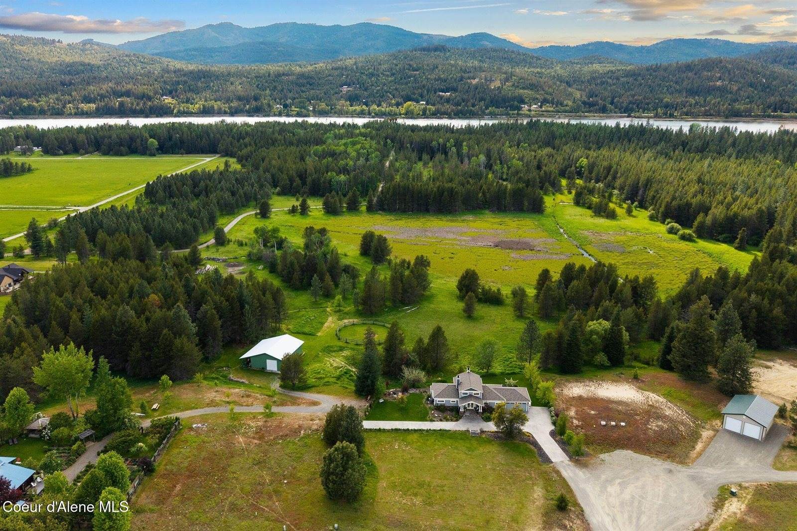 90 Bonnie Ln, Sagle, ID 83860