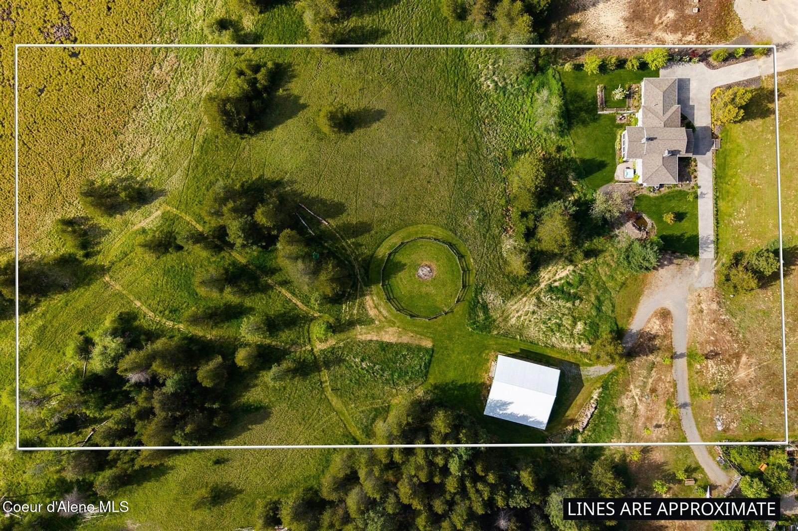 90 Bonnie Ln, Sagle, ID 83860
