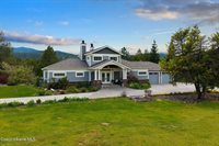 90 Bonnie Ln, Sagle, ID 83860