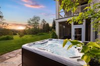 90 Bonnie Ln, Sagle, ID 83860