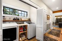 90 Bonnie Ln, Sagle, ID 83860