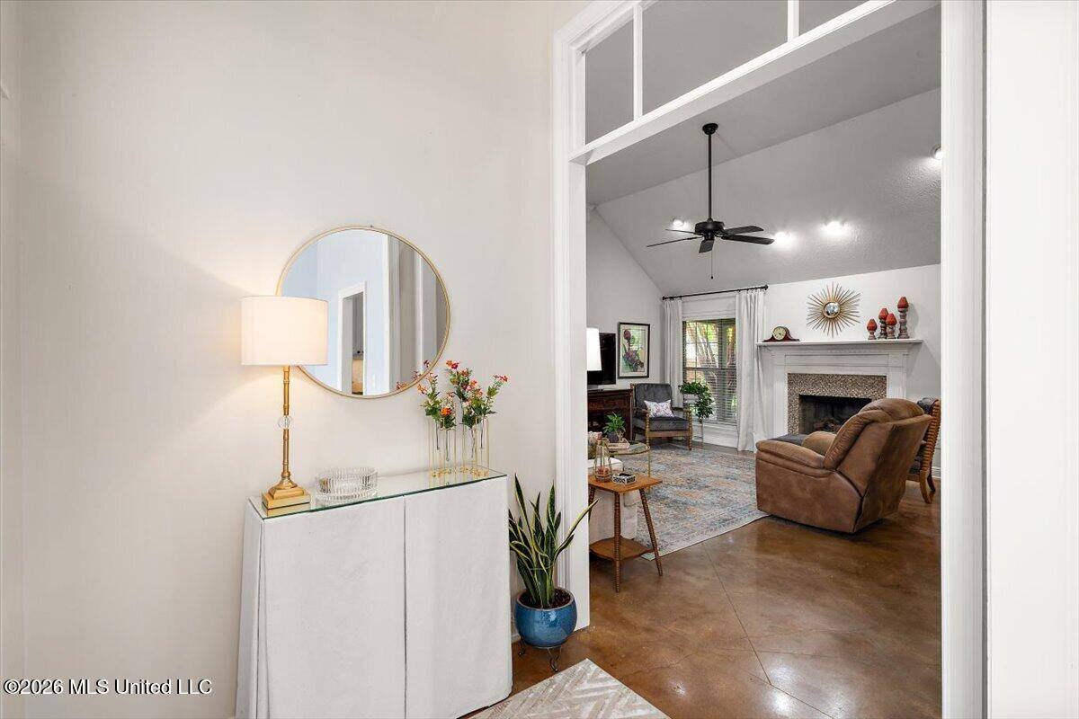 102 Avon Cove, Madison, MS 39110