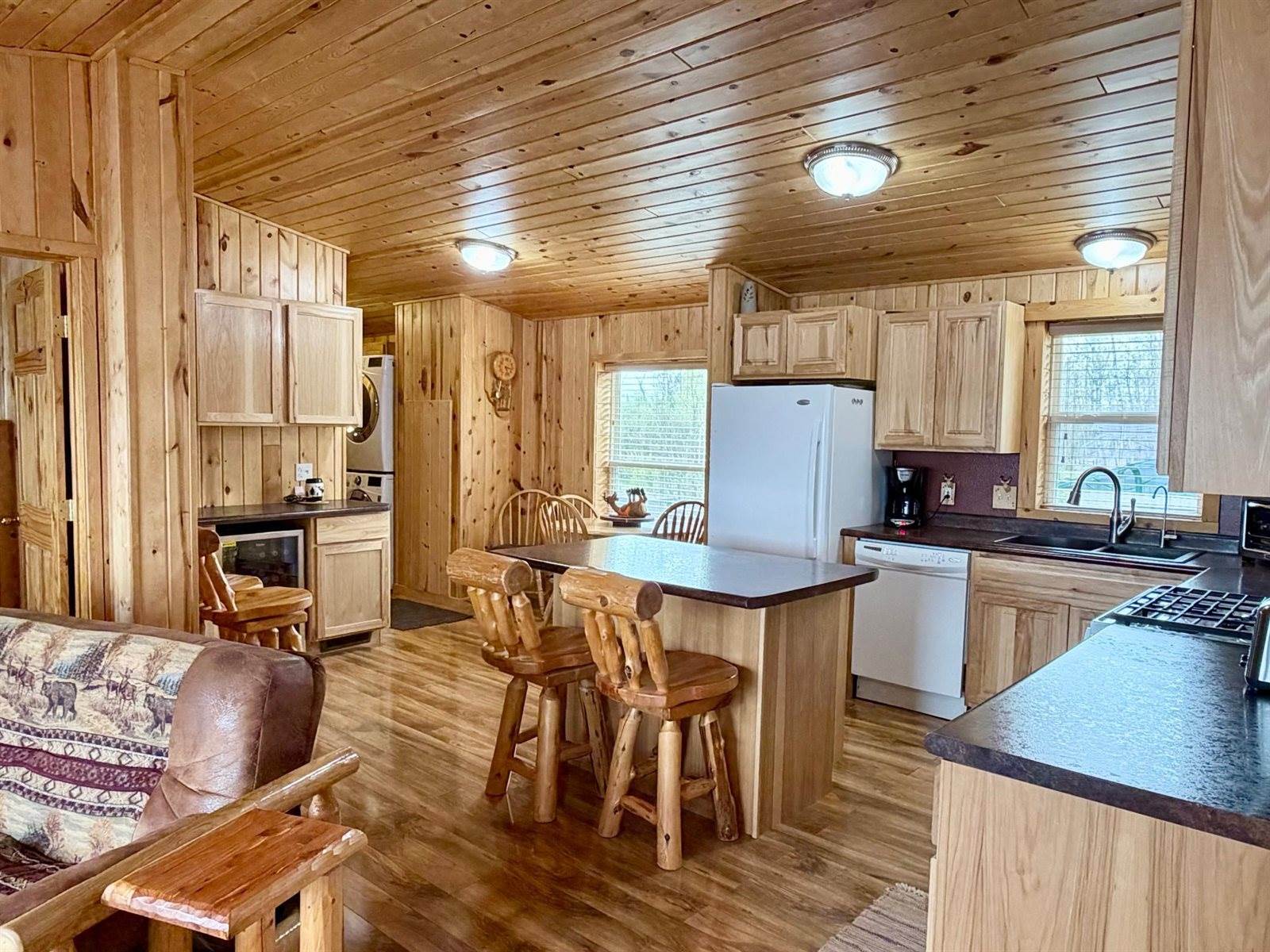 3936 Sunnyside Park Road, Floodwood, MN 55736