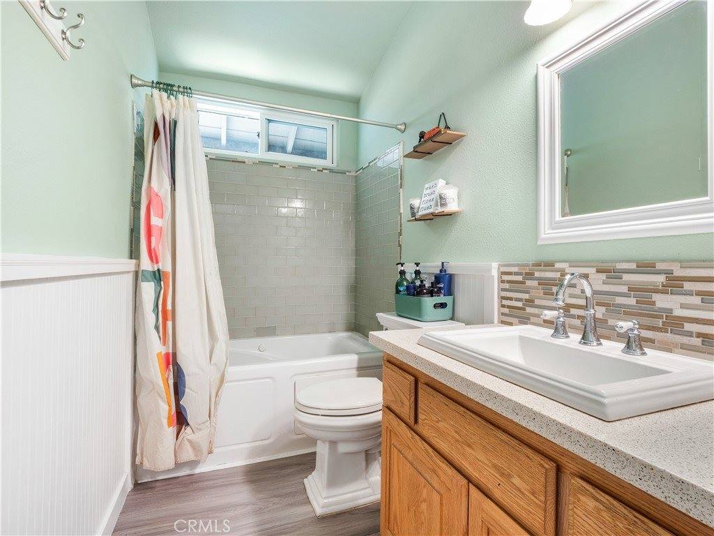 22825 Fir Court, Saugus, CA 91390