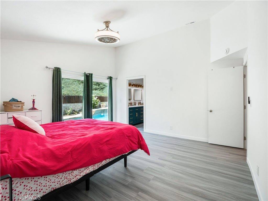 22825 Fir Court, Saugus, CA 91390