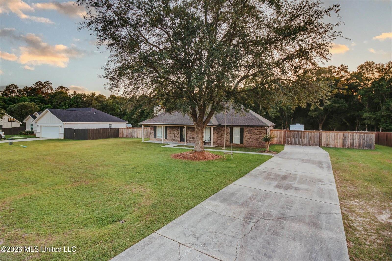 71 Timaquana Drive, Picayune, MS 39466
