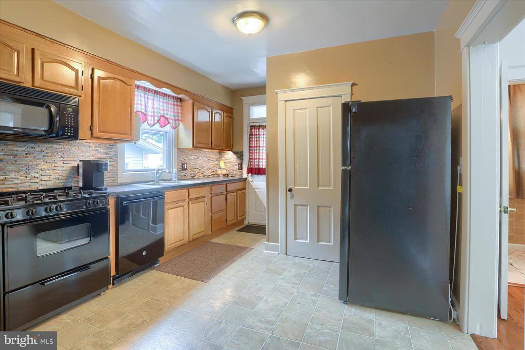 155 East Emaus Street, Middletown, PA 17057