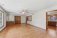 1200 6th Street, Hampton, IL 61256