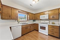 1200 6th Street, Hampton, IL 61256
