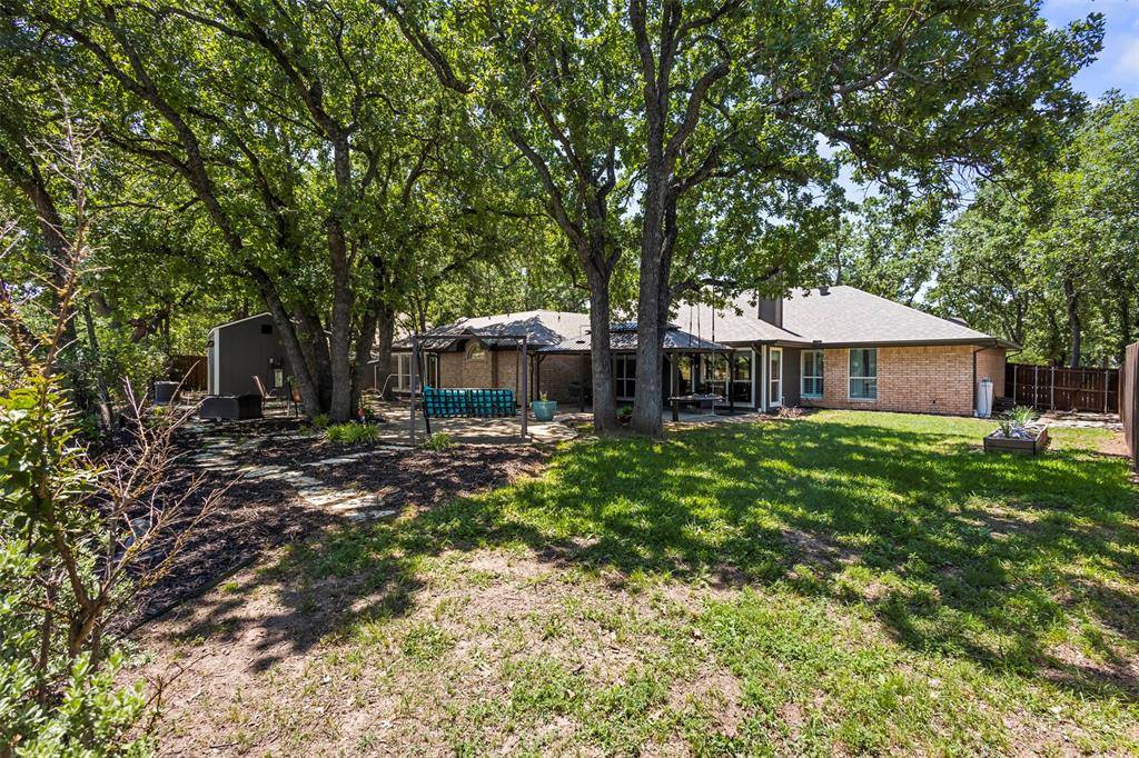 5303 Tioga Court, De Cordova, TX 76049
