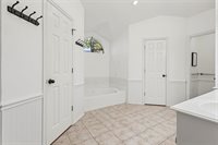 5303 Tioga Court, De Cordova, TX 76049