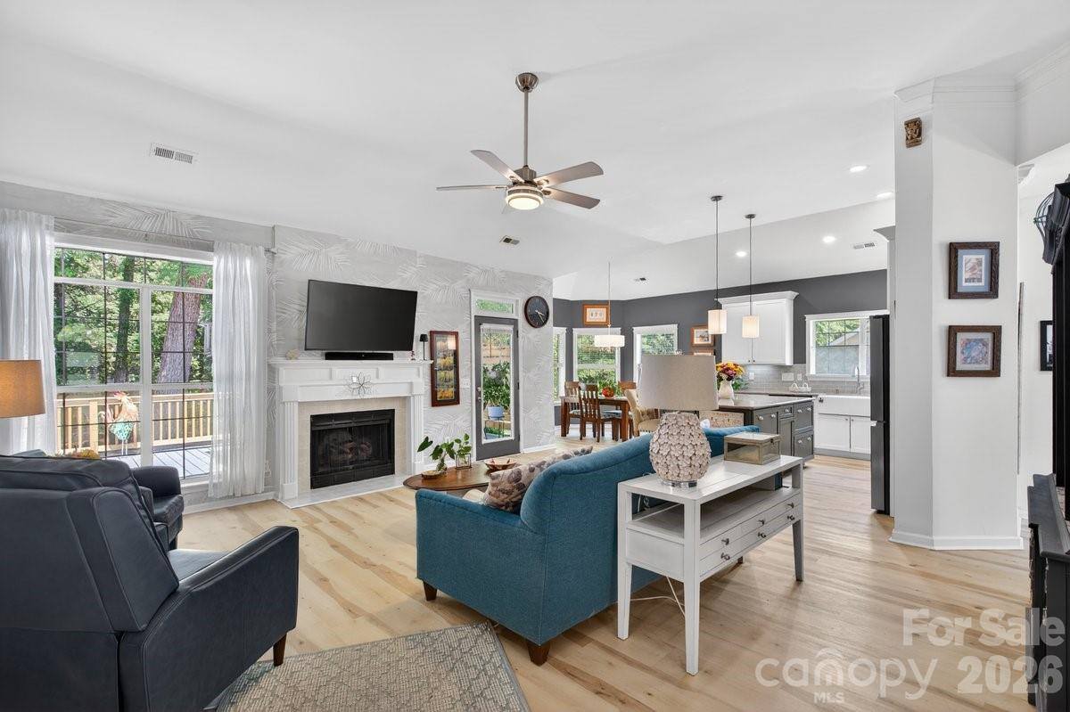 11219 Isthmus Court, Charlotte, NC 28215