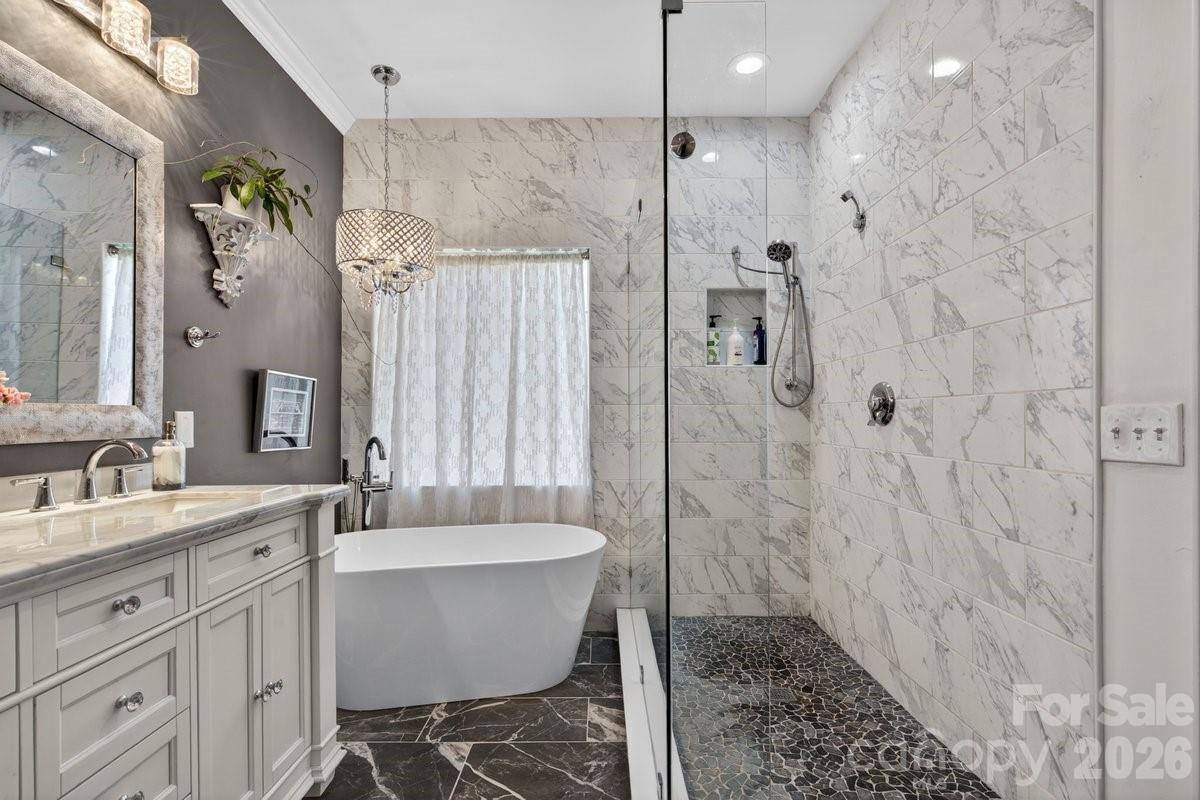11219 Isthmus Court, Charlotte, NC 28215