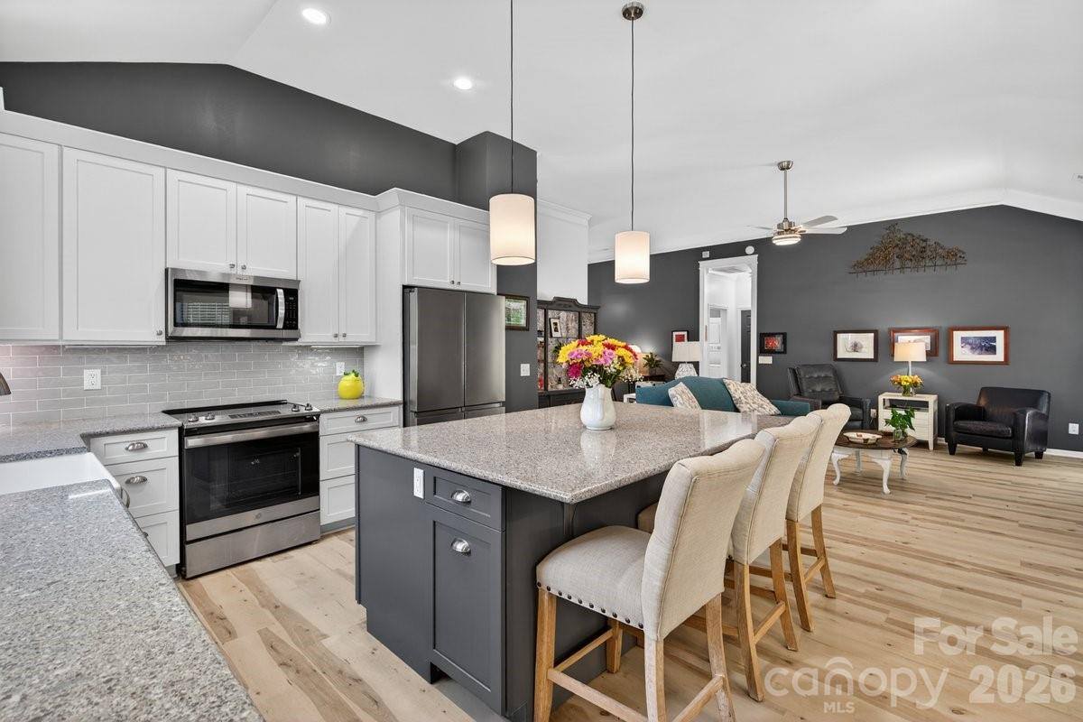 11219 Isthmus Court, Charlotte, NC 28215