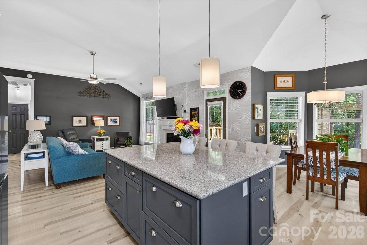 11219 Isthmus Court, Charlotte, NC 28215