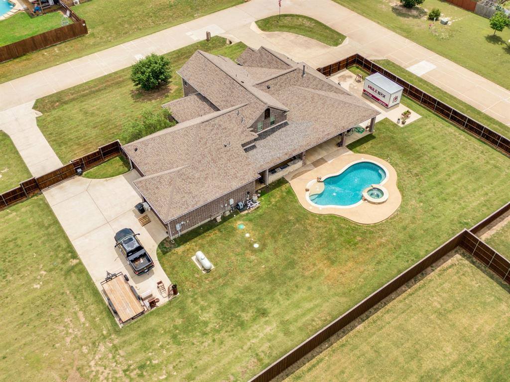 8611 Mattie Lane, Waxahachie, TX 75167