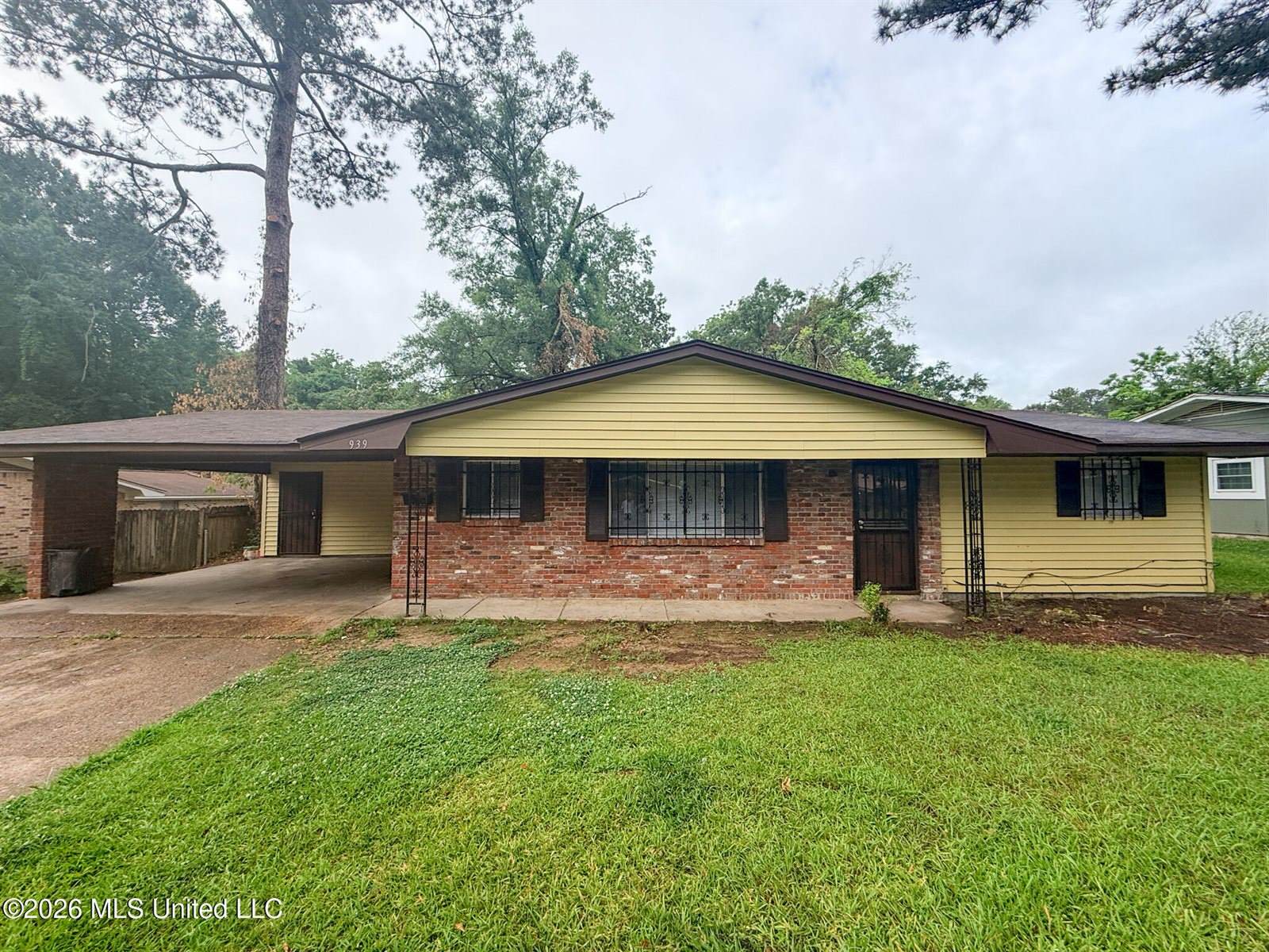 939 Pine Lake Drive, Jackson, MS 39206
