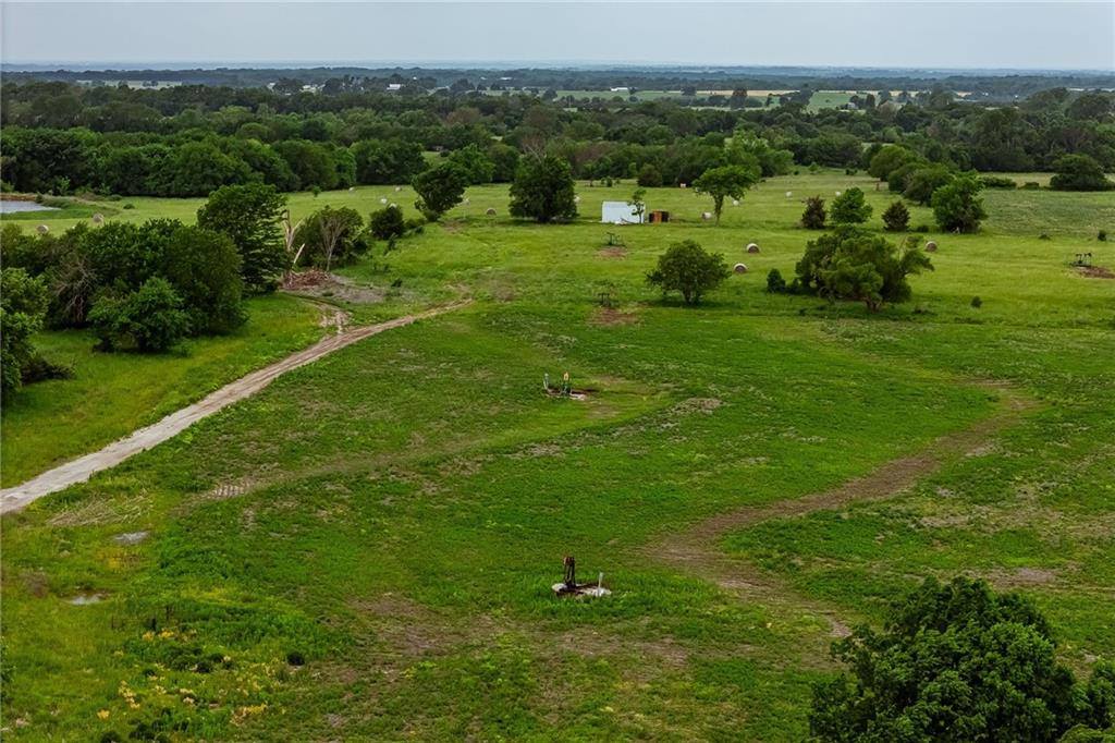 29040 Bethel Church Road, Paola, KS 66071