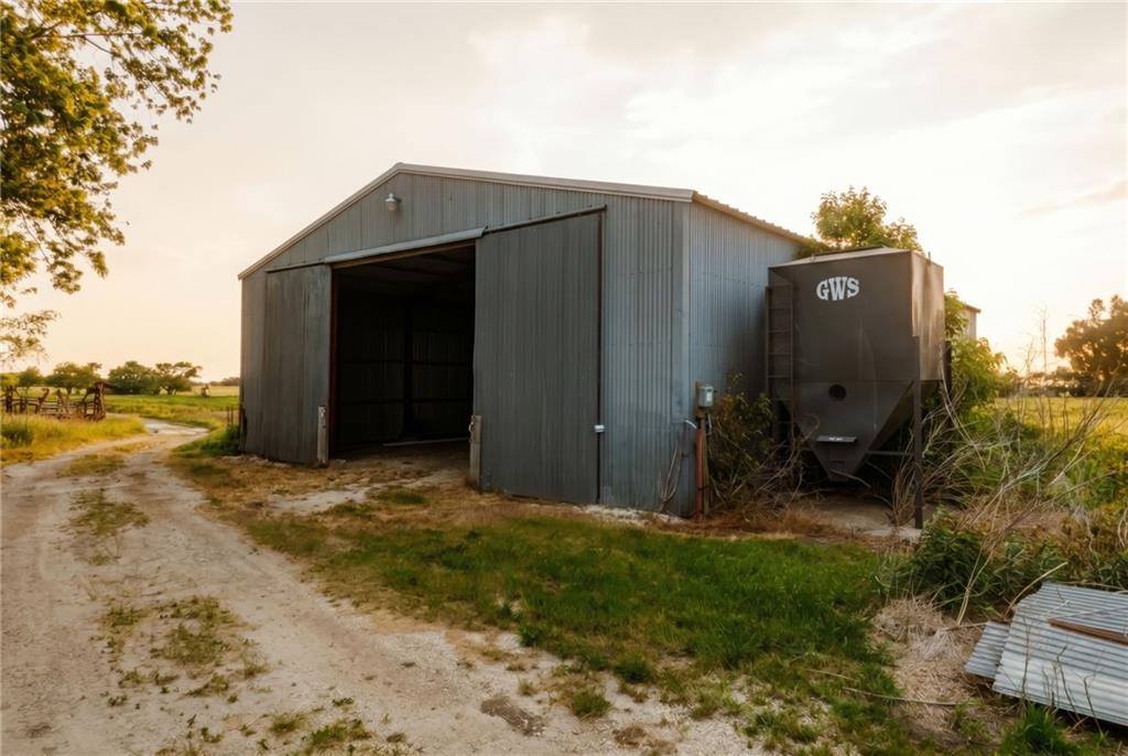 29040 Bethel Church Road, Paola, KS 66071
