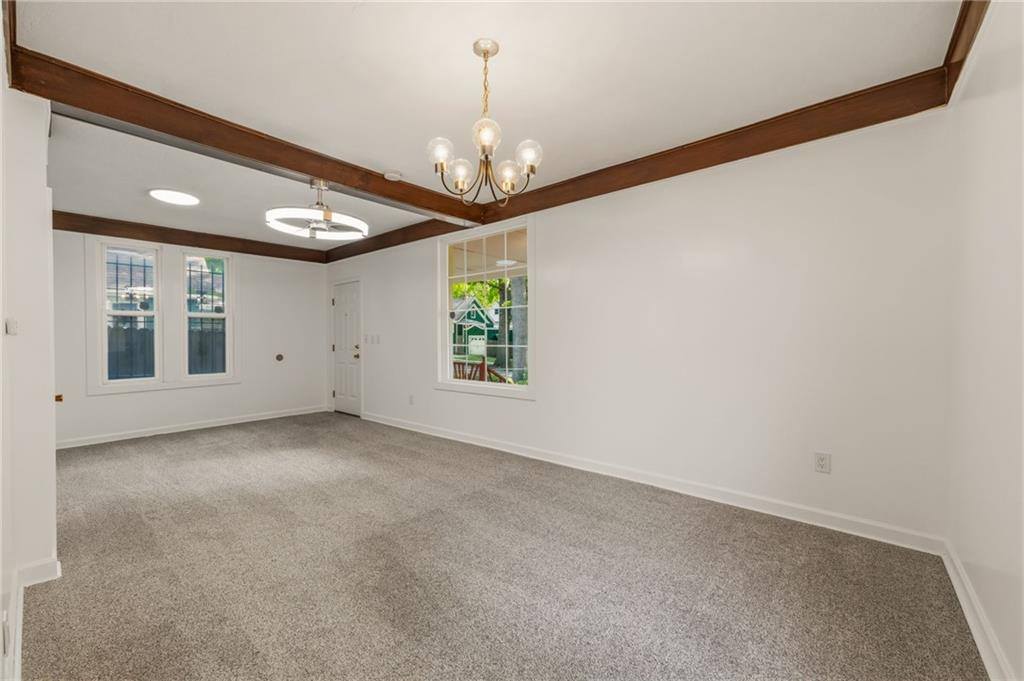 6010 Kenwood Avenue, Kansas City, MO 64110