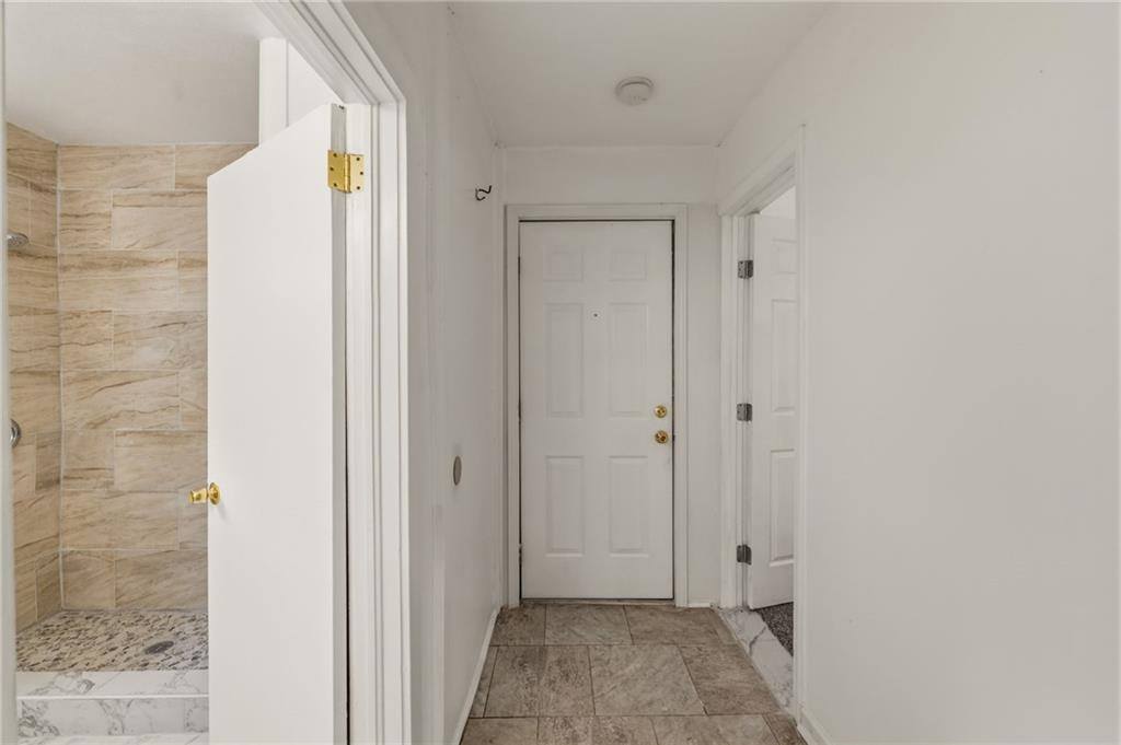 6010 Kenwood Avenue, Kansas City, MO 64110