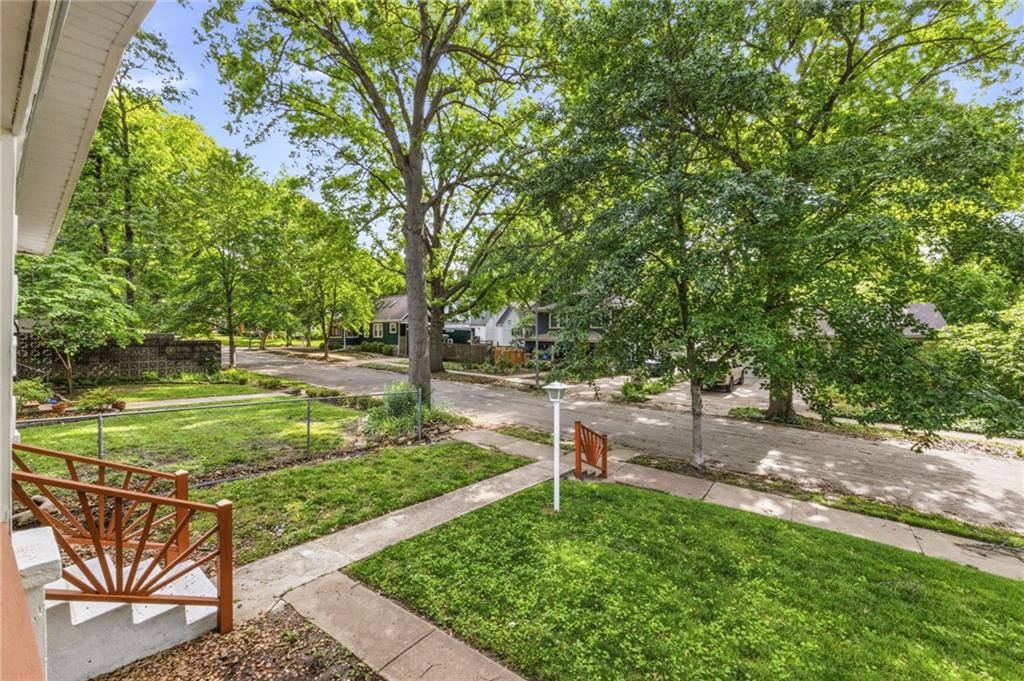 6010 Kenwood Avenue, Kansas City, MO 64110