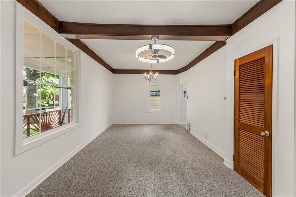 6010 Kenwood Avenue, Kansas City, MO 64110