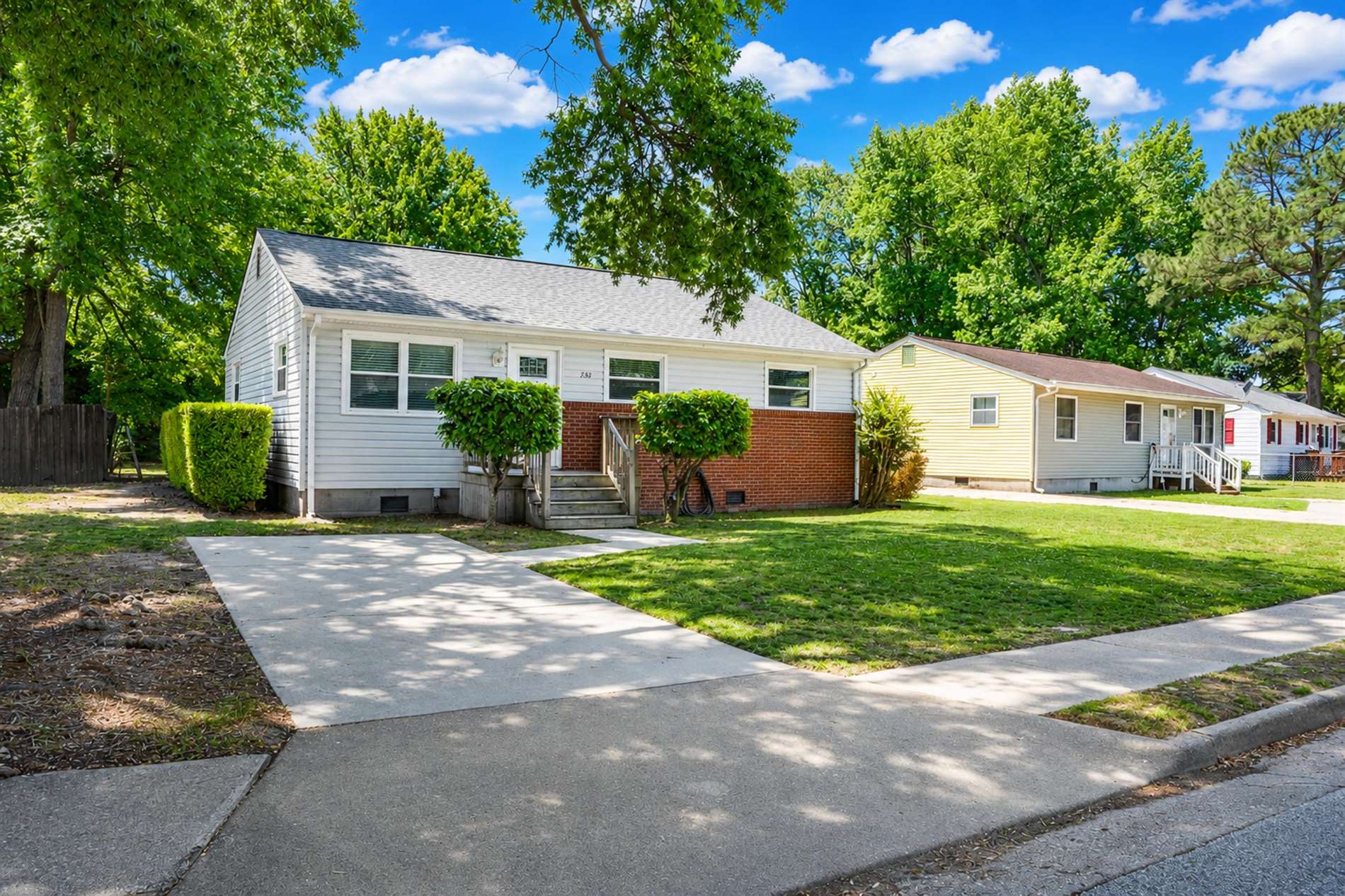 1532 adams circle, hampton, VA 23663