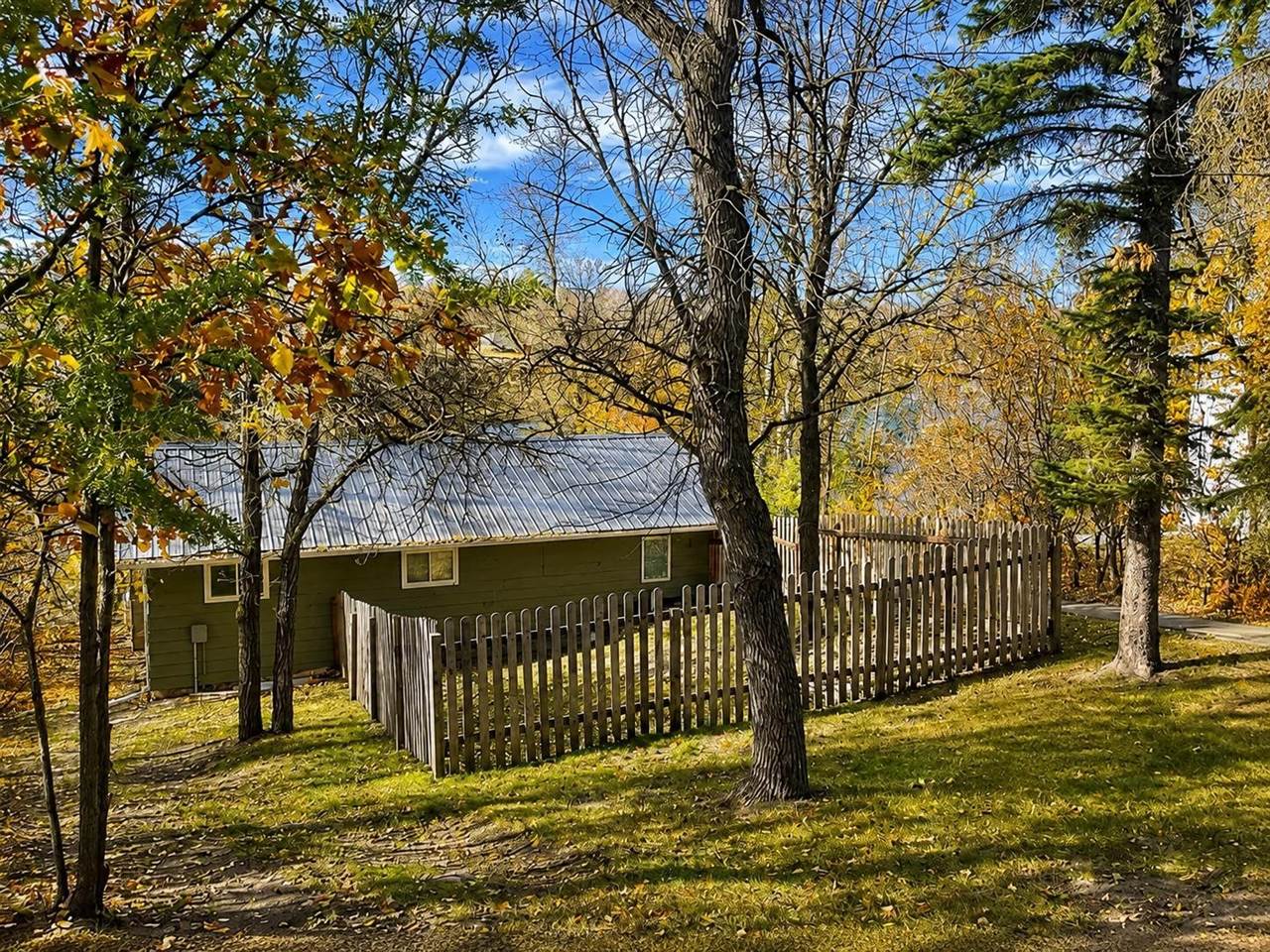 388 Longview Road W, Lake Metigoshe, ND 58318
