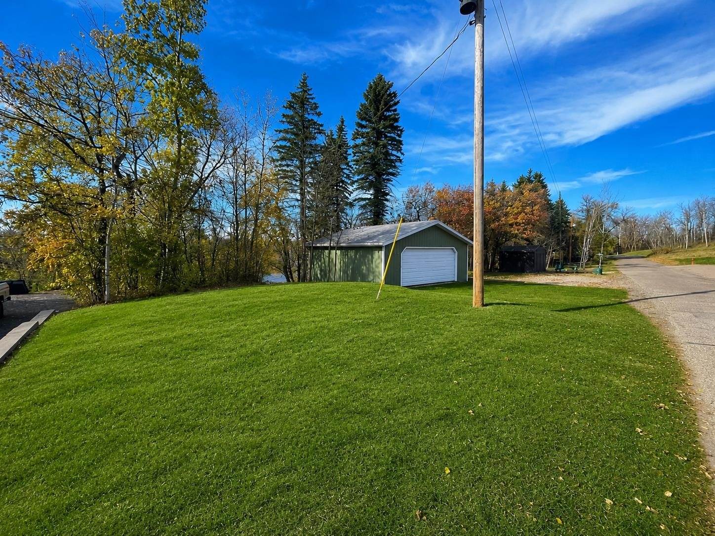 388 Longview Road W, Lake Metigoshe, ND 58318