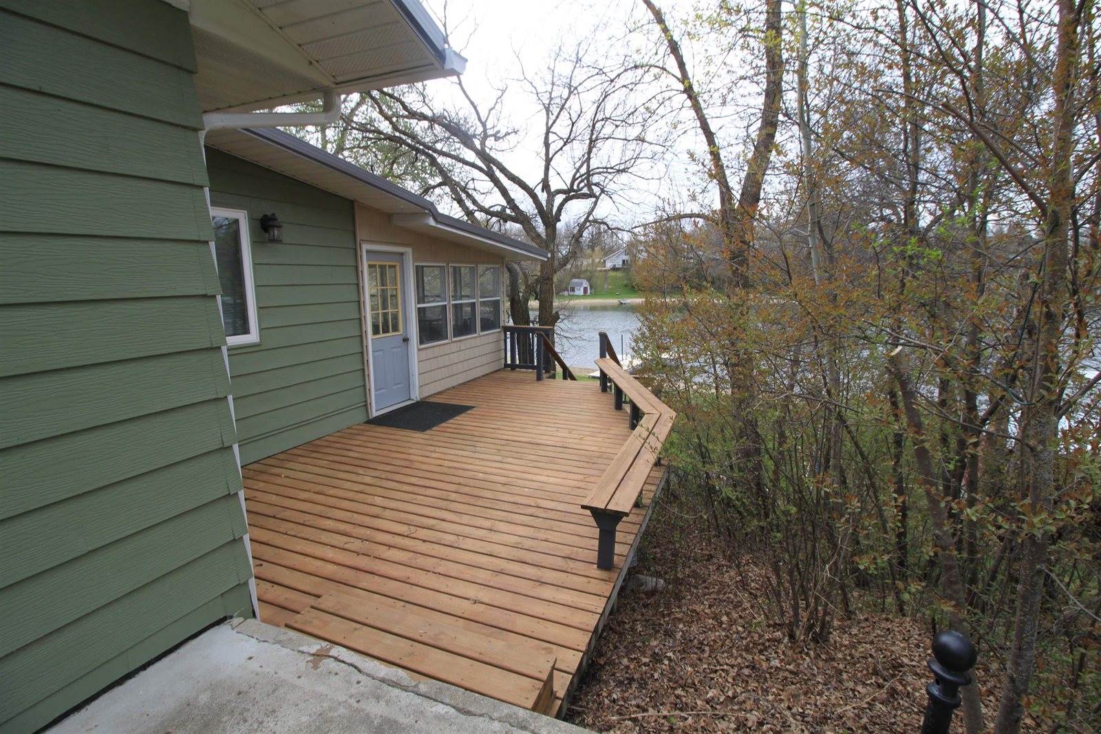 388 Longview Road W, Lake Metigoshe, ND 58318