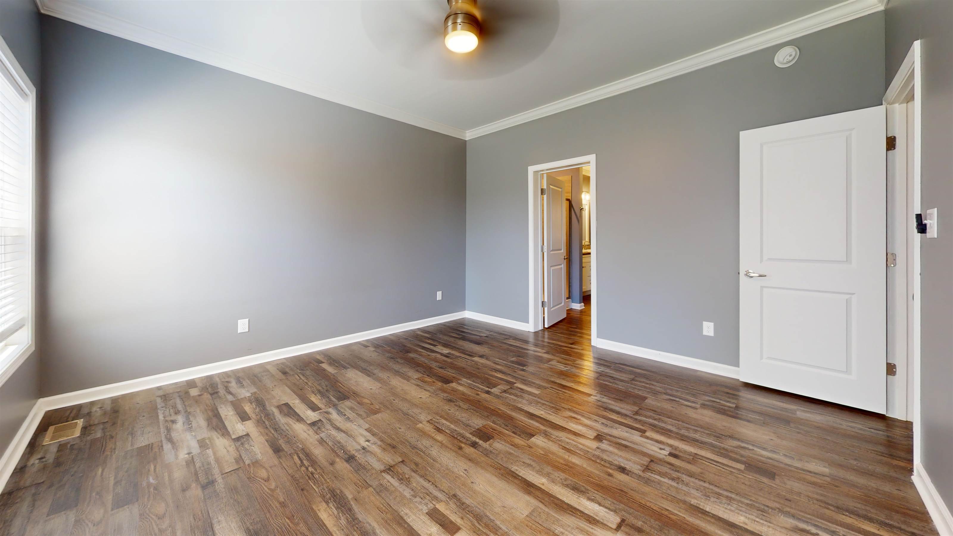 2 Watsell Dr, Leicester, NC 28748