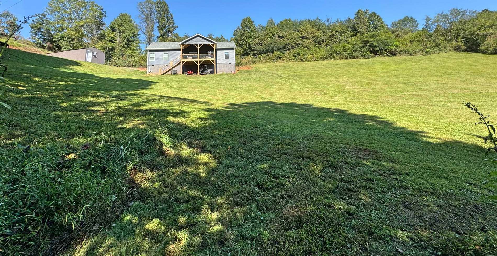 2 Watsell Dr, Leicester, NC 28748