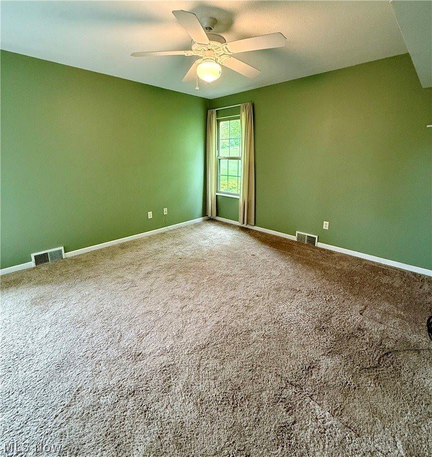 156 Spinnaker Drive, Columbiana, OH 44408