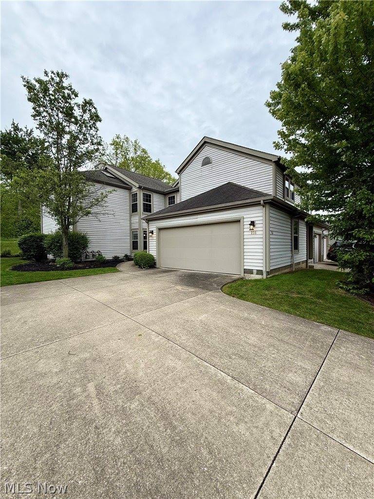 156 Spinnaker Drive, Columbiana, OH 44408