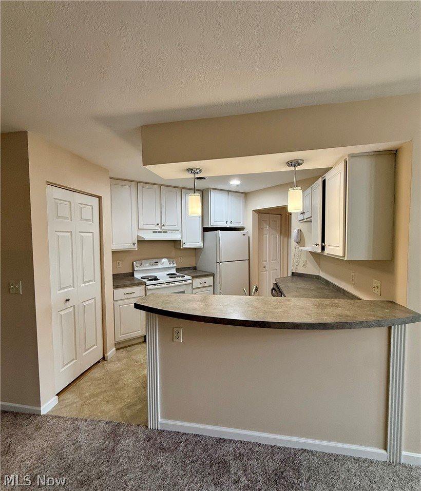 156 Spinnaker Drive, Columbiana, OH 44408