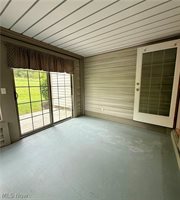 156 Spinnaker Drive, Columbiana, OH 44408